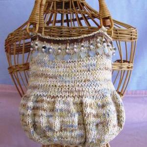 Knitted Handbag With Beads And Shells