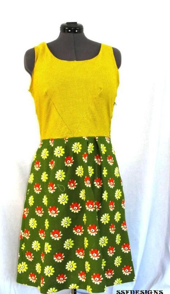 Womens Floral Reto Dress Everday Sleeveless Sundress In Green And Yellow With Flower Print. Size 14. Vintage Style Spring Fashion Dress..